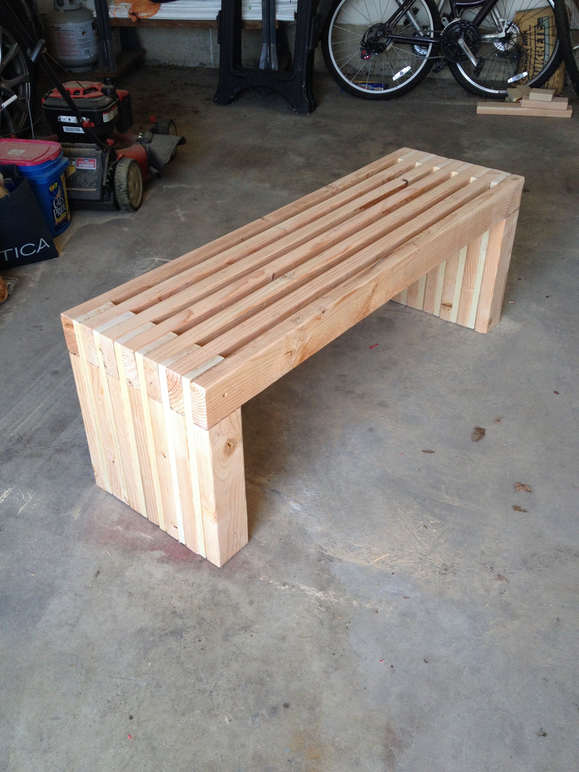 Outdoor Bench DIY
 Ana White