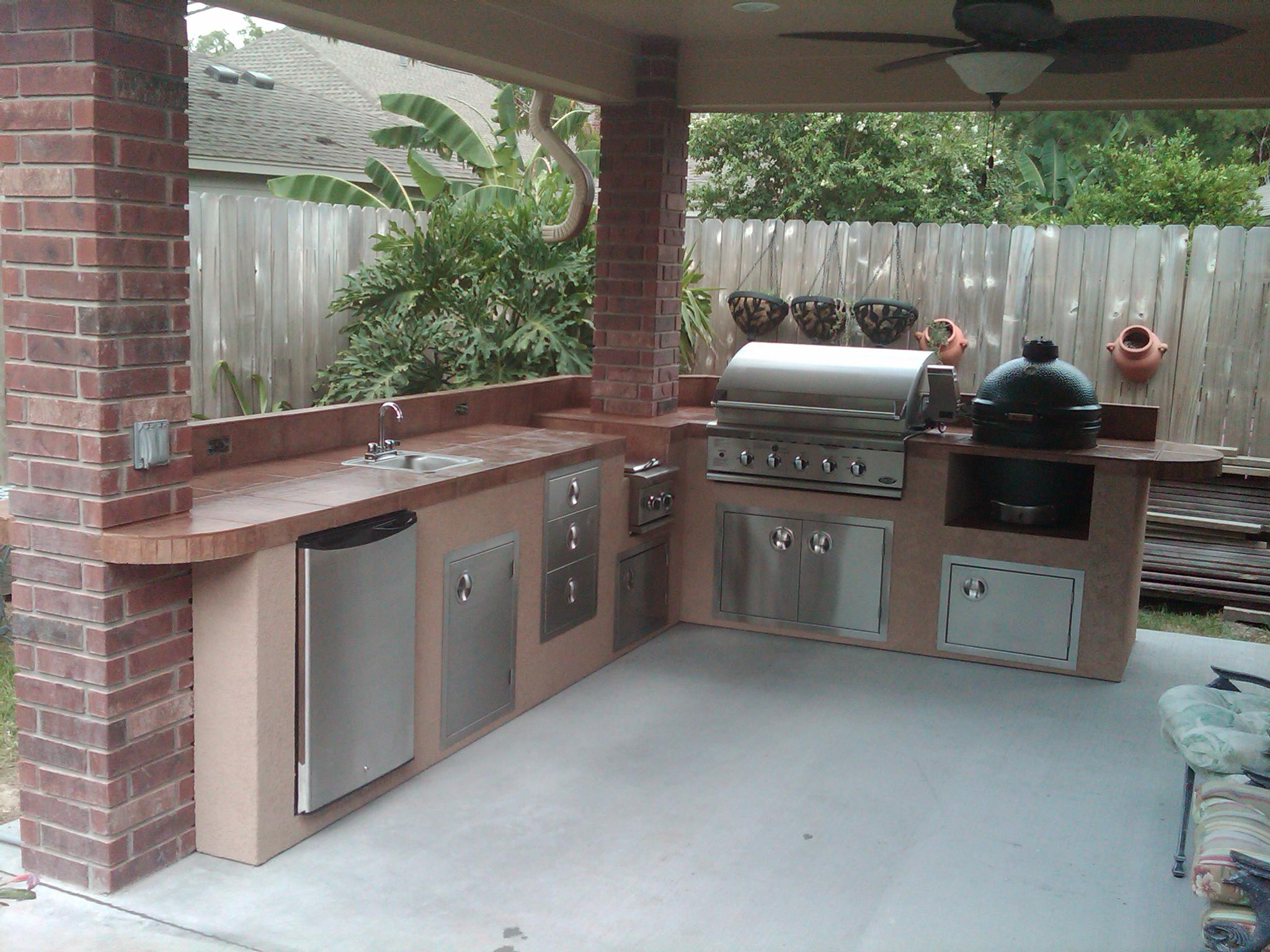 Outdoor Kitchen Gas Grills
 Outdoor Kitchen Deep Fryer Built In