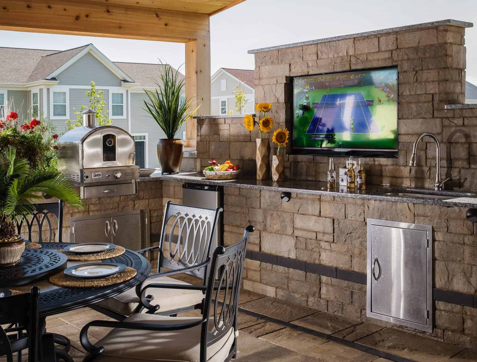 Outdoor Kitchen Pictures
 Outdoor Kitchen Ideas That Will Make You Drool