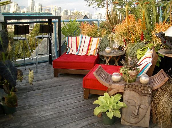 Outdoor Landscape Decor
 Decorating a Rooftop Space in Five Easy Steps