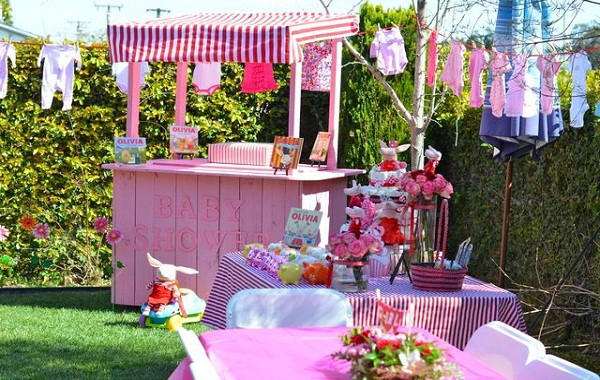 Outside Baby Shower Decoration Ideas
 18 Baby Shower Decorating Ideas for Girls Easyday