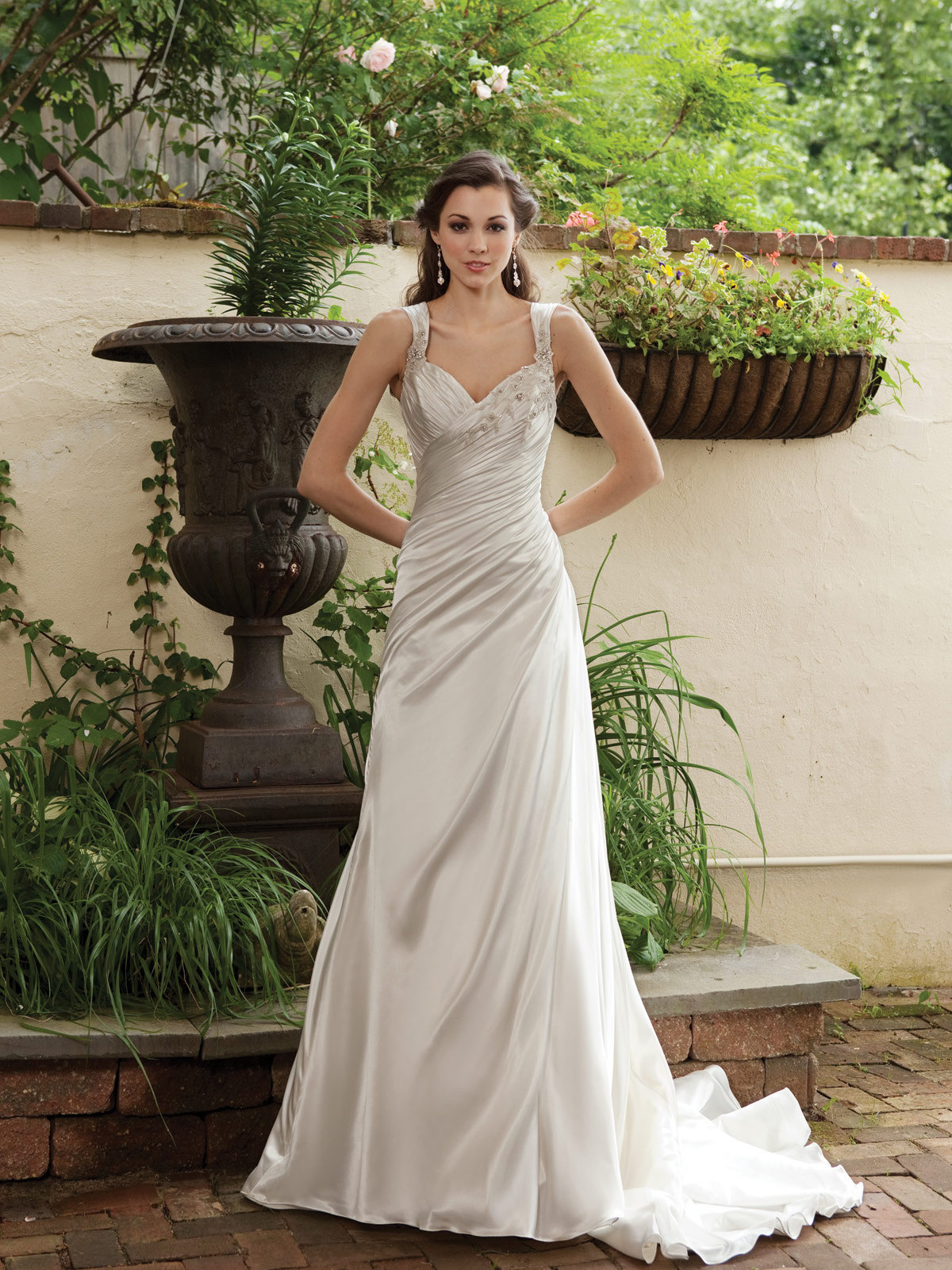 Outside Wedding Dresses
 Glamorous And Gorgeous Outdoor Wedding Dresses Ohh My My