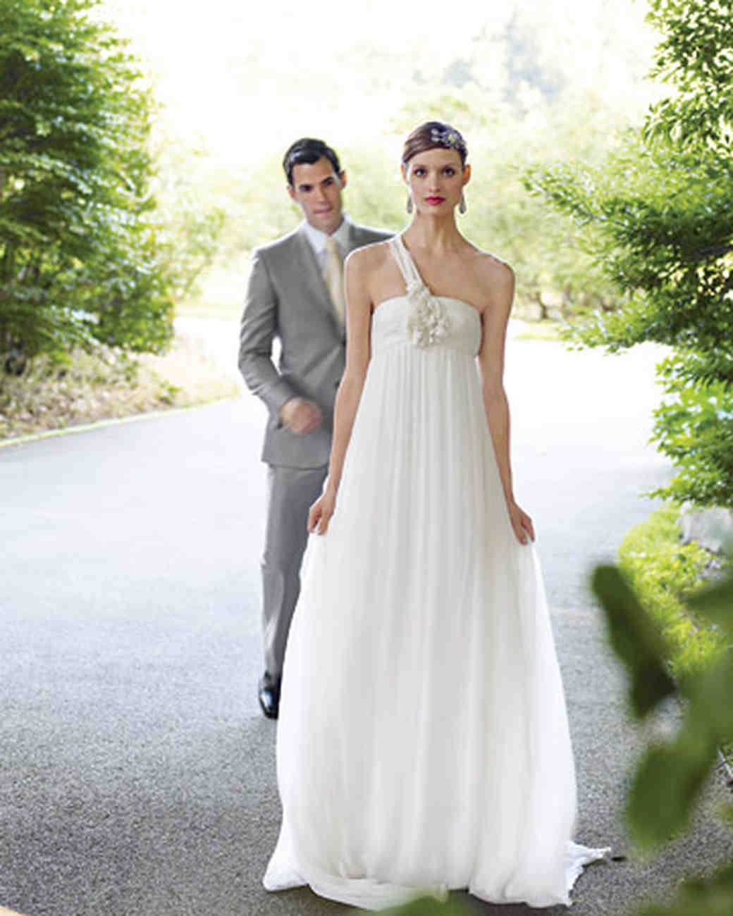 Outside Wedding Dresses
 Perfect Gowns for an Outdoor Wedding