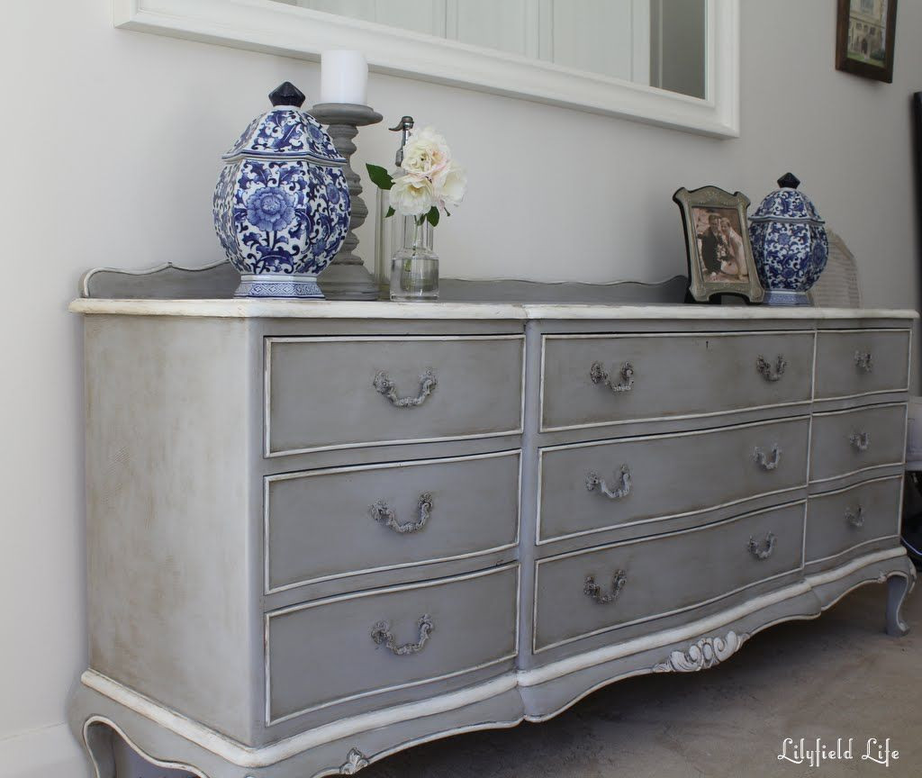 Painted Bedroom Sets
 French Châteaux Chest of Drawers in Paris Grey