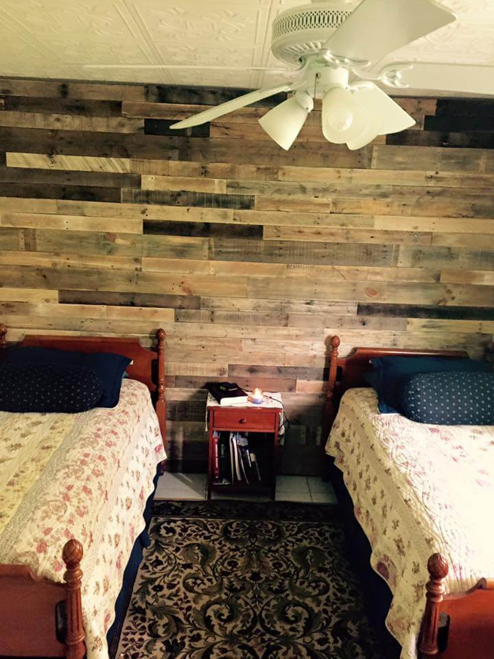 Pallet Wall Bedroom
 Pallet Wall Paneling for Bedroom