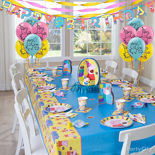 Peppa Pig Birthday Party Decorations
 Peppa Pig Party Table Idea Party City