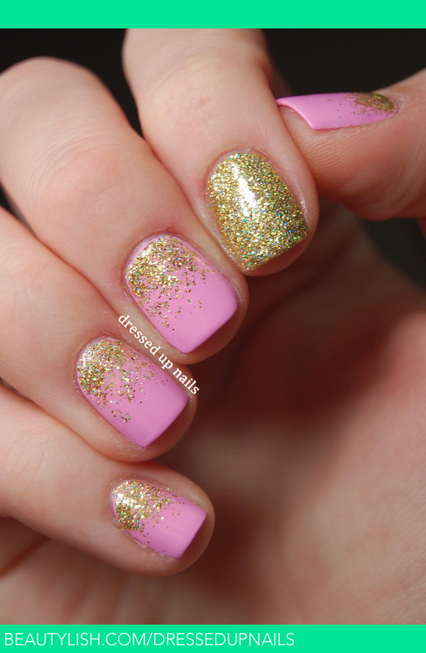 Pink And Gold Glitter Nails
 Pink & gold glitter gra nts