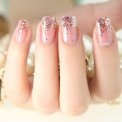 Pink And Gold Glitter Nails
 10 Cute and Easy Nail Designs Ideas – Glam Radar