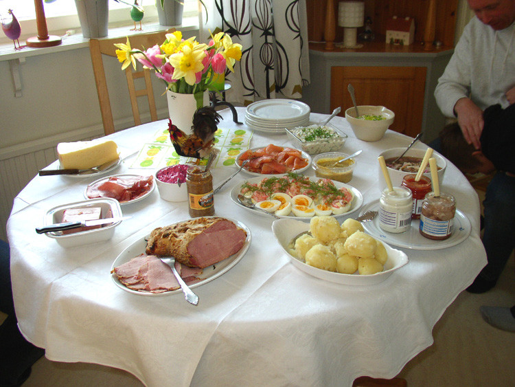 Popular Easter Dinners
 Traditional Easter Dinners History and Recipes