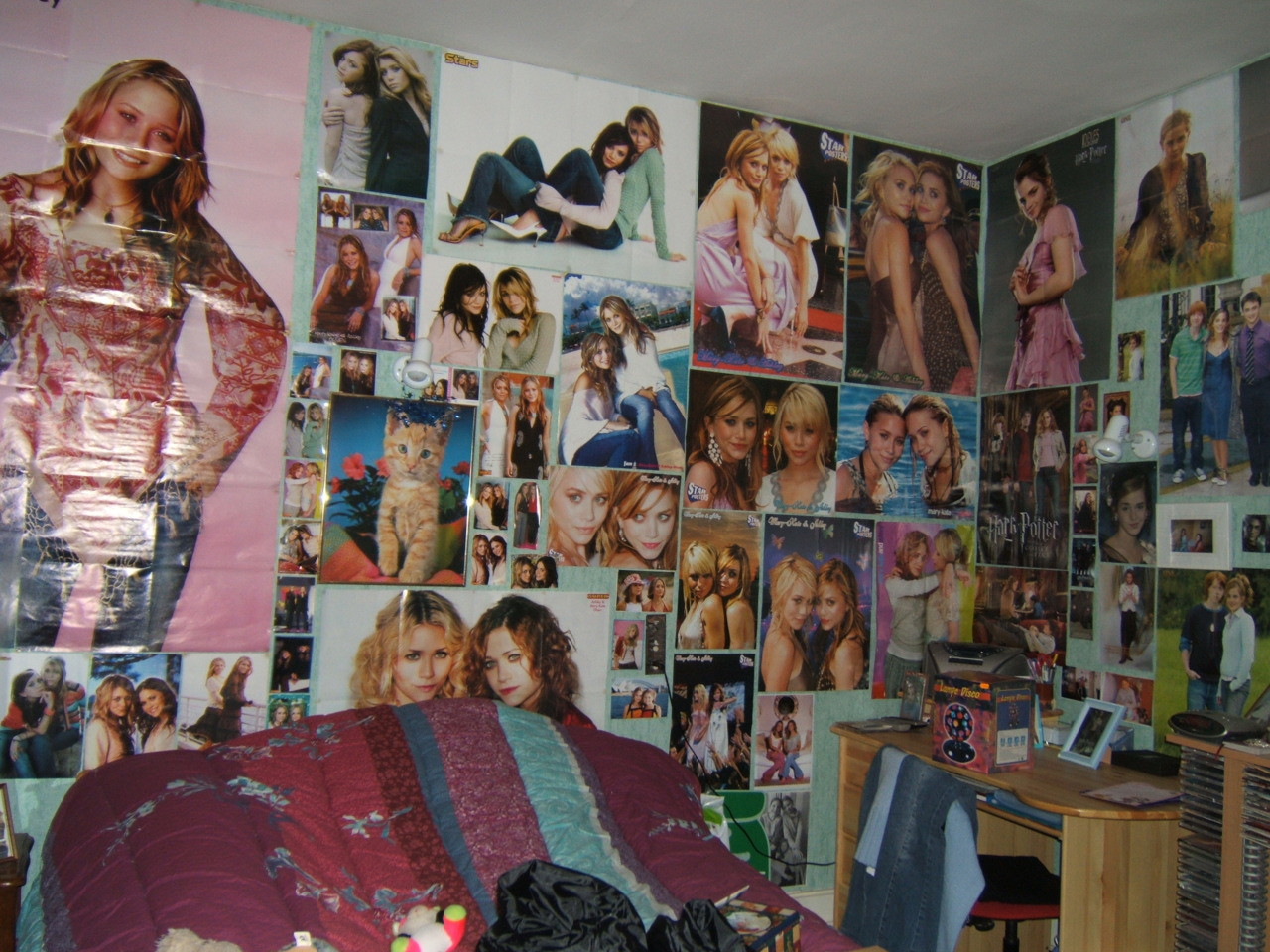 Posters For Bedroom Walls
 The Style Pages Teenage Bedrooms
