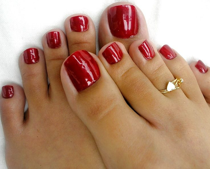 Pretty Polished Nails
 y toes with red polished nails World of feet