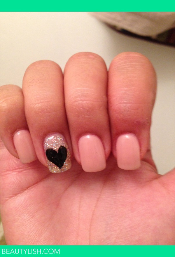 Pretty Simple Nails
 Cute simple nails Lydia O s