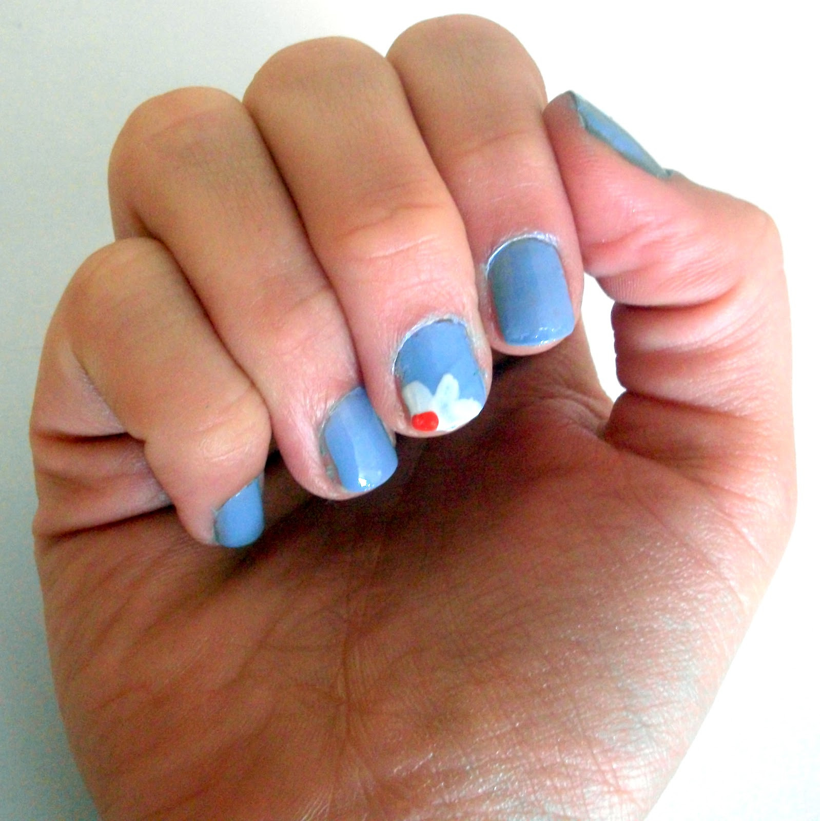 Pretty Simple Nails
 GemSeren UK Beauty Blog Simple Daisy Nail Art