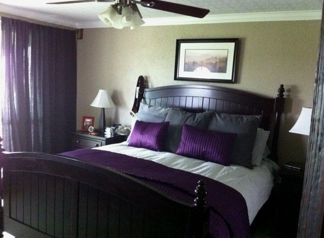 Purple Wall Decor For Bedrooms
 gray walls with purple accents bedroom