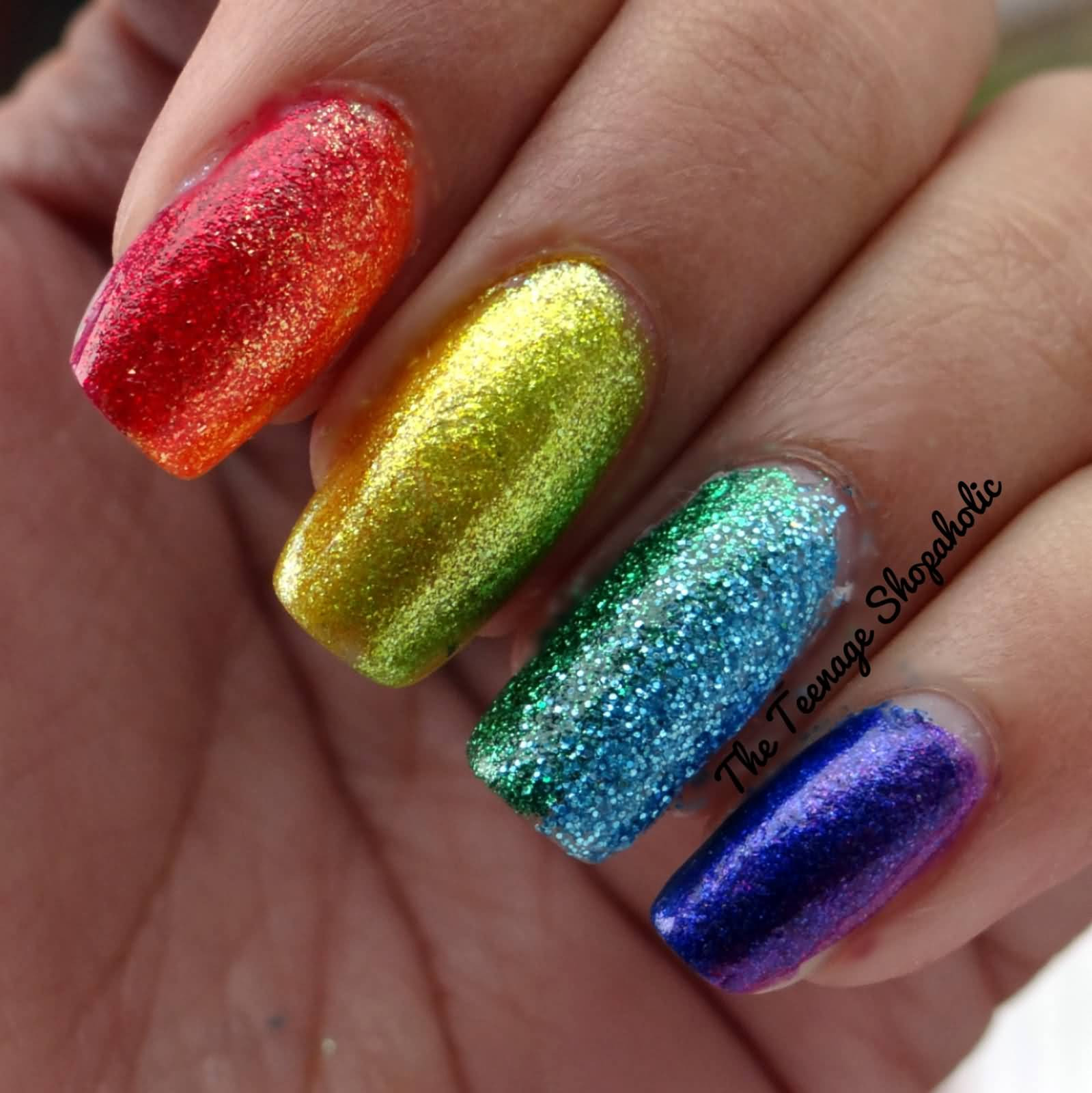 Rainbow Glitter Nails
 65 Most Beautiful Glitter Nail Art Designs