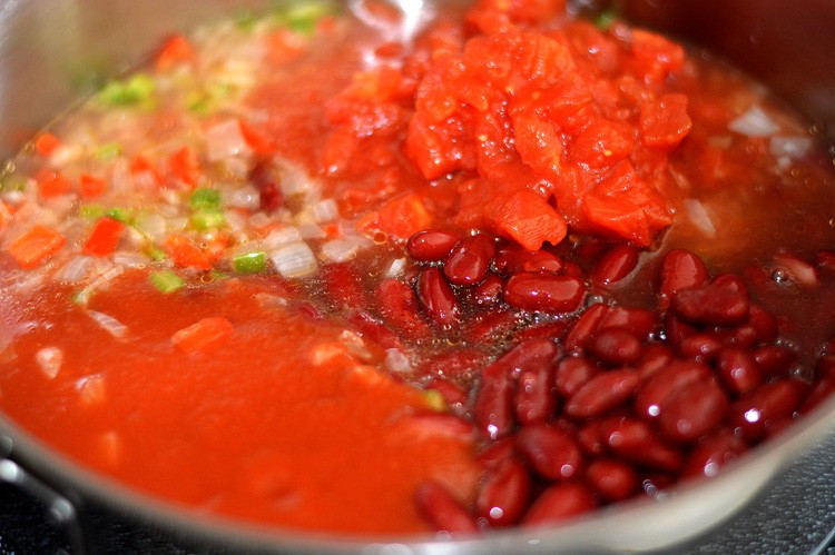 Red Beans And Rice Recipe Vegan
 Meatless Monday Vegan Red Beans and Rice TheVegLife