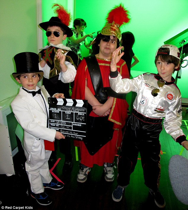 Red Carpet Party Ideas For Kids
 The red carpet themed parties for CHILDREN plete with