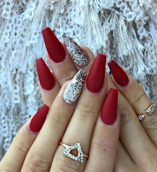 Red Nails With Gold Glitter
 27 Christmas Nail Designs Festive nail art ideas