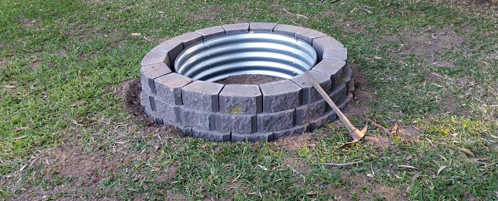 Retaining Wall Blocks Fire Pit
 My Fire Pit build project using retaining wall blocks