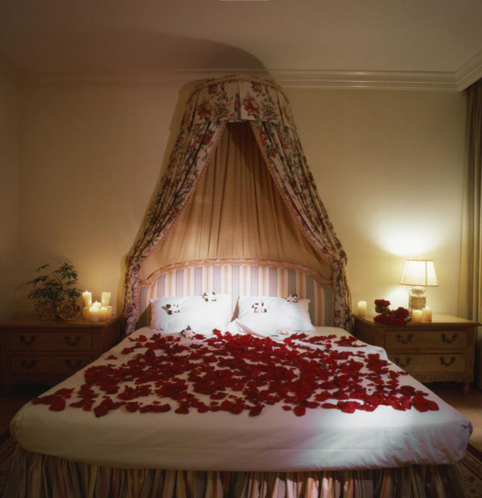Romantic Decorating Ideas For Valentines Day
 Home Show Bedroom Decoration For Valentine s Day
