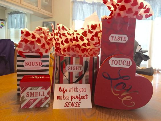 Romantic Gifts For Valentines Day
 Creative Romantic Valentines Day Ideas for Him Her At Home