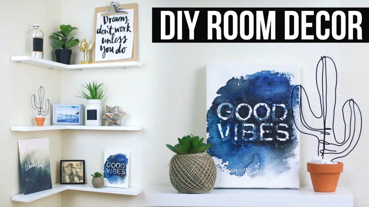 Room DIY Decor
 DIY Floating Shelves Room Decor