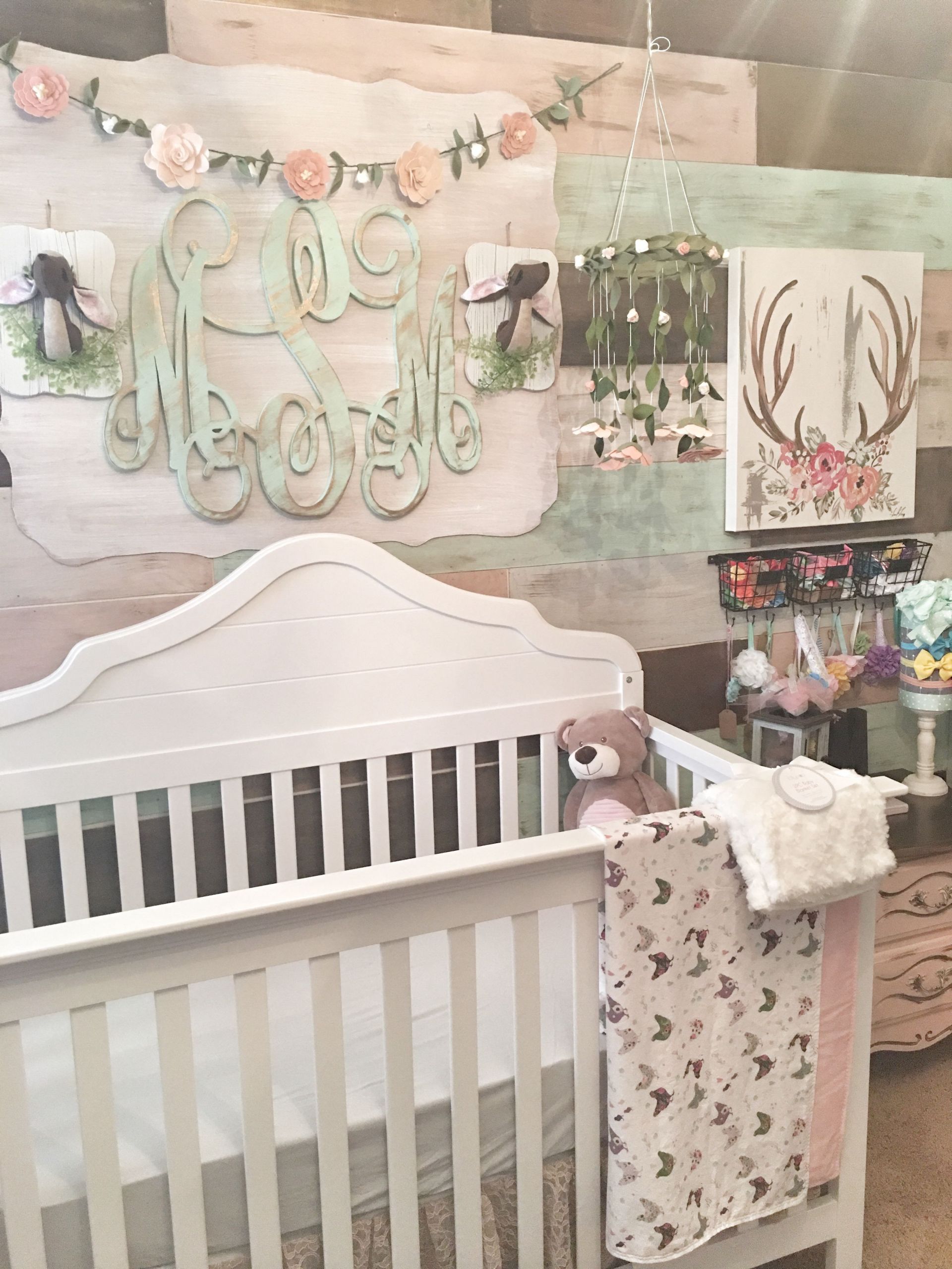 Rustic Baby Bedroom
 Rustic Glam Pallet Wall by the Rustic Apple Baby girl
