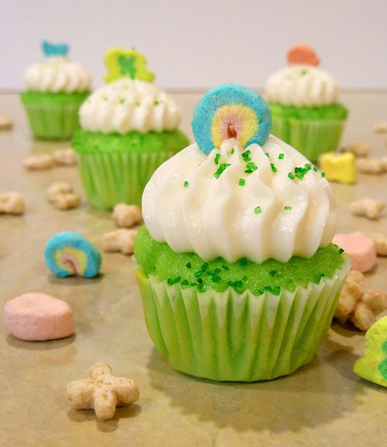Saint Patricks Day Cupcakes
 7 Sweet St Patrick s Day Cupcake Ideas 24 7 Moms