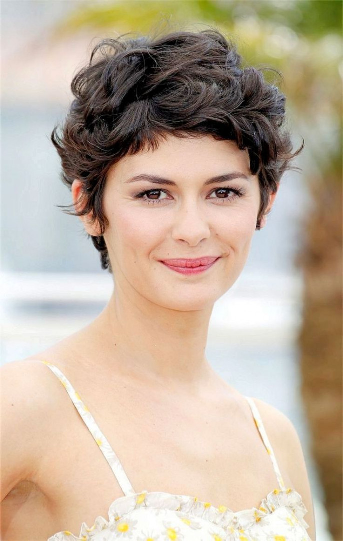 Short Curly Hairstyles Women
 33 Most stylish Short Curly Hairstyles & Haircuts for