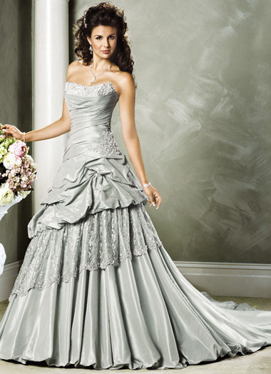 Silver Wedding Dress
 A Wedding Addict Silver Wedding Dress with Soft Sweetheart