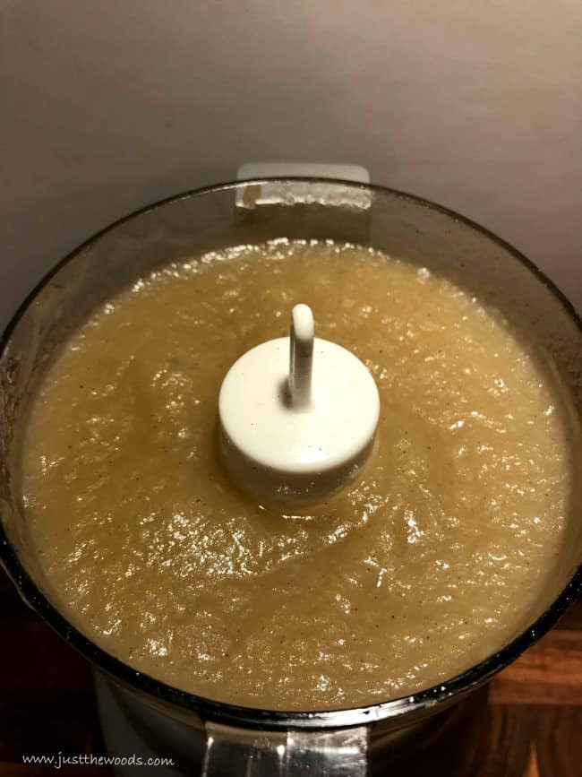 Simple Applesauce Recipe
 How to Make an Easy Applesauce Recipe that Tastes Delicious