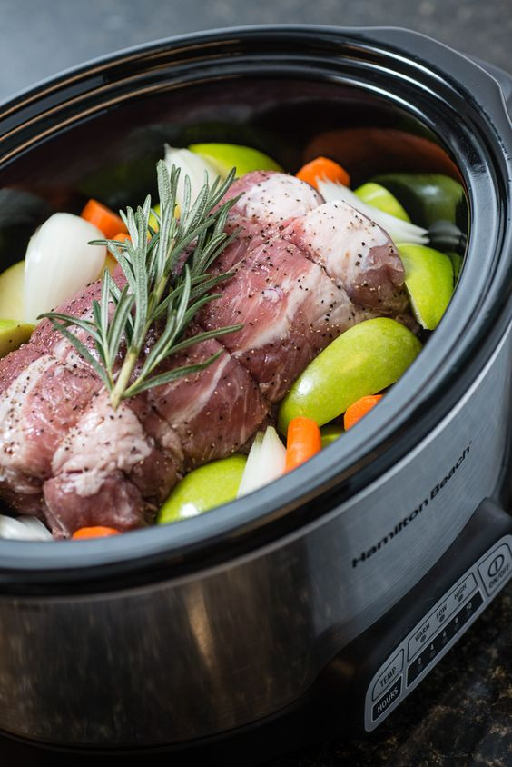Slow Cooker Pork Tenderloin With Apples And Onions
 Slow Cooker Pork Roast with Apples Carrots and Rosemary