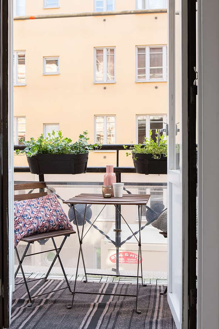 Small 1 Bedroom Apartment
 Small yet ultra charming one bedroom apartment in Linnestaden