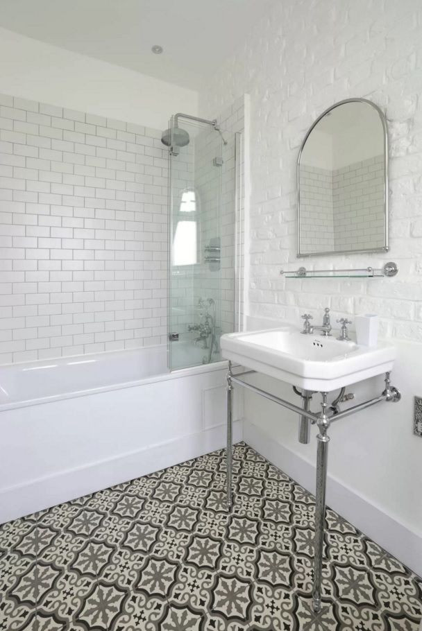 Small Bathroom Tile Design
 15 Small White Beautiful Bathroom Remodel Ideas Simple
