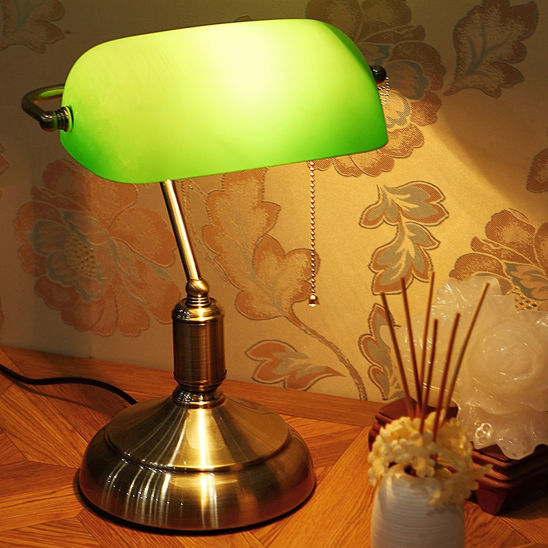 Small Table Lamps For Bedroom
 Personality retro Table Lamps Shell small bedside lamp