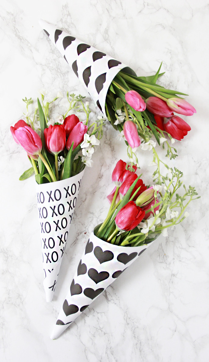 Small Valentines Gift Ideas
 A Bubbly Life DIY Valentine Free Printable Flower Bouquets