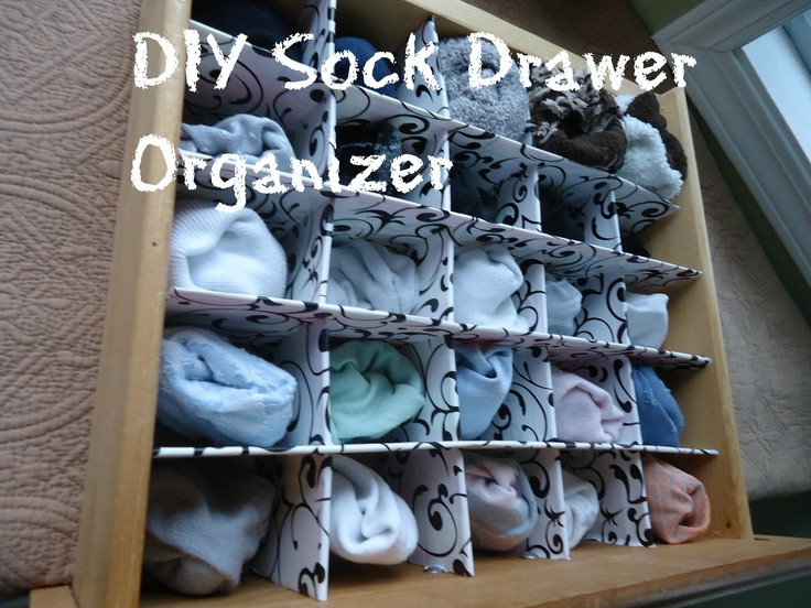 Sock Organizer DIY
 DIY Sock Drawer Organizer