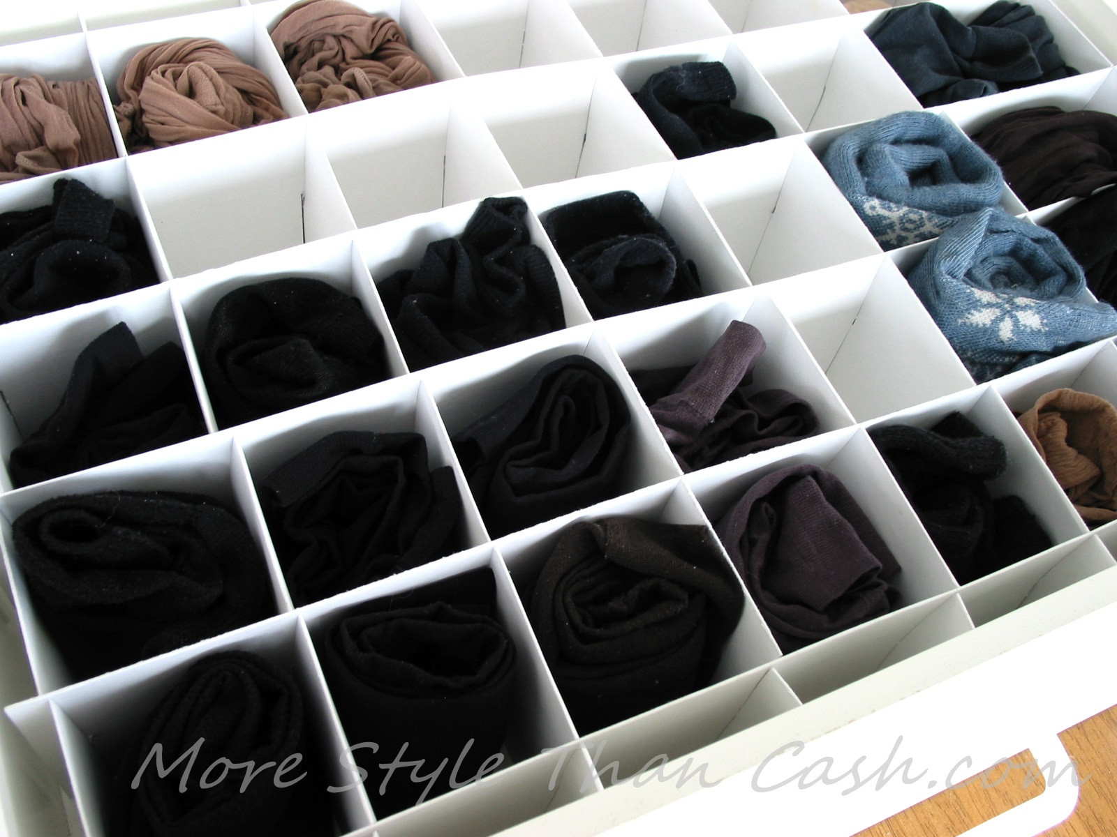 Sock Organizer DIY
 Make Socks Organizer from Bristol Board