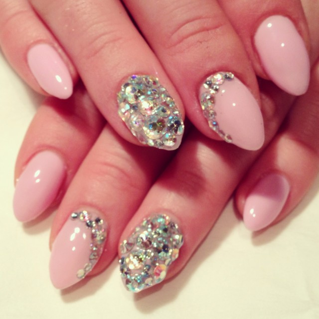 Sophisticated Nail Designs
 15 Classy Nail Designs