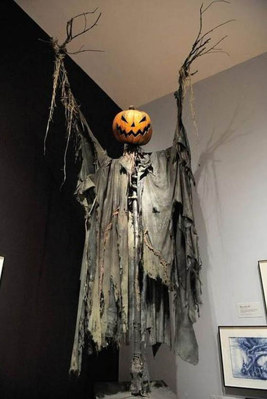 Spooky Halloween Decorations DIY
 Creepy DIY Halloween Decorations For a Spooky Halloween