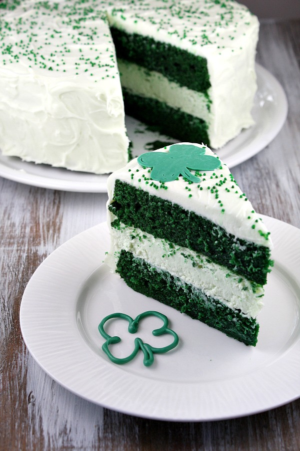 St Patrick Day Cake Recipes
 40 Delicious St Patrick s Day Treat Recipes