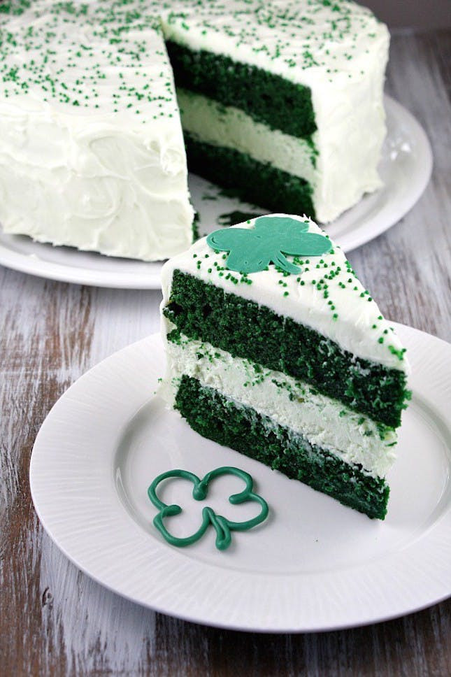 St Patrick'S Day Cake Recipes
 22 CRAZY St Patrick’s Day Treats That Will Be Your Lucky