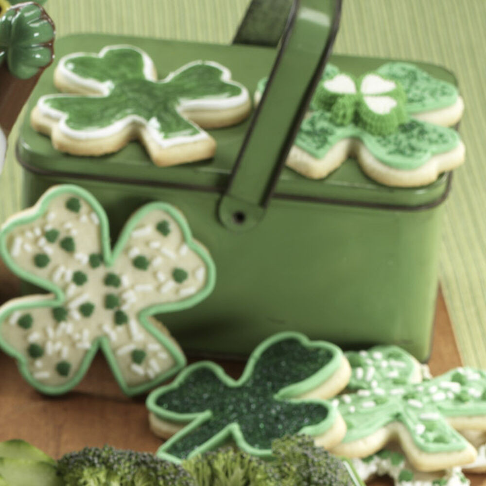 St Patrick's Day Cookies Ideas
 Shamrock Cookies St Patrick s Day Cookie Ideas
