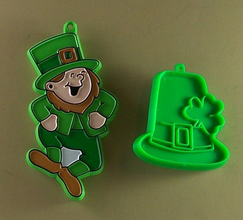 St. Patrick'S Day Cupcakes
 ST PATRICK S DAY Cookie Cutters LEPRECHAUN & TOP HAT