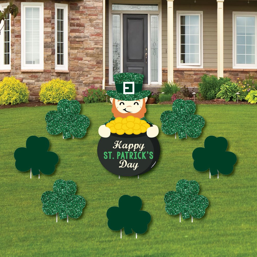 St Patrick's Day Door Decoration Ideas
 Amazon St Patrick s Day Shamrock and Pot of Gold