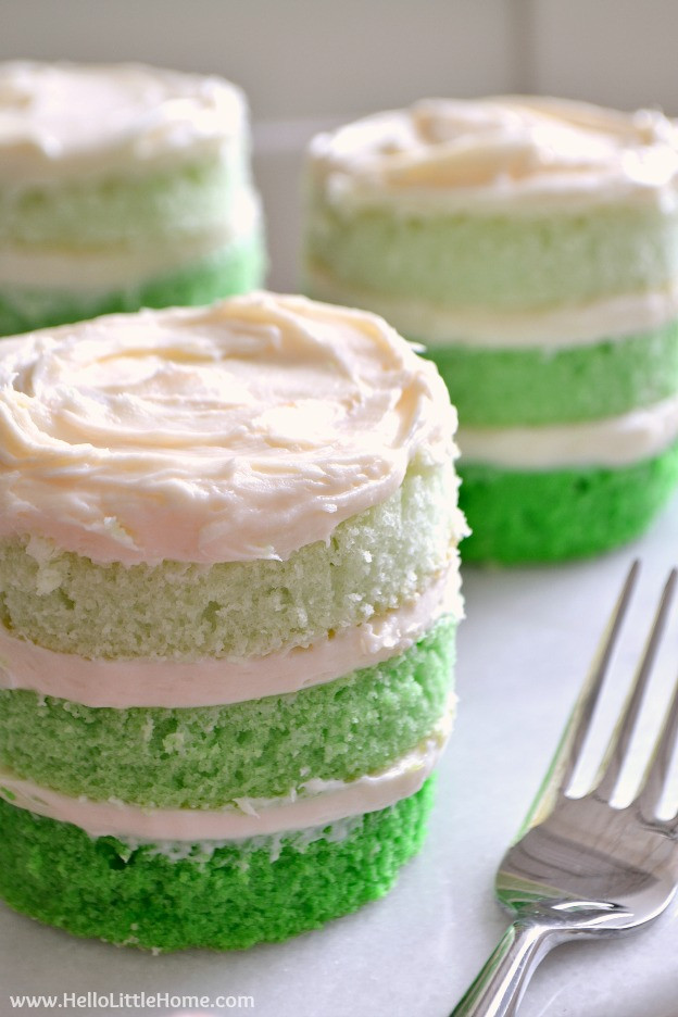 St Patrick'S Recipes Desserts
 St Patrick s Day Mini Ombre Cakes