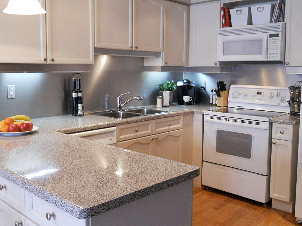 Stainless Steel Kitchen Backsplash Ideas
 Stainless Steel Solution for Your Kitchen Backsplash