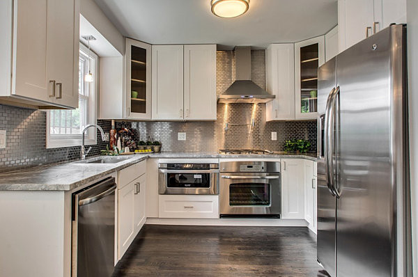 Stainless Steel Kitchen Backsplash Ideas
 13 Beautiful Backsplash Ideas