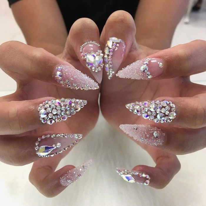 Stiletto Nail Ideas
 1001 ideas for nail designs suitable for every nail shape