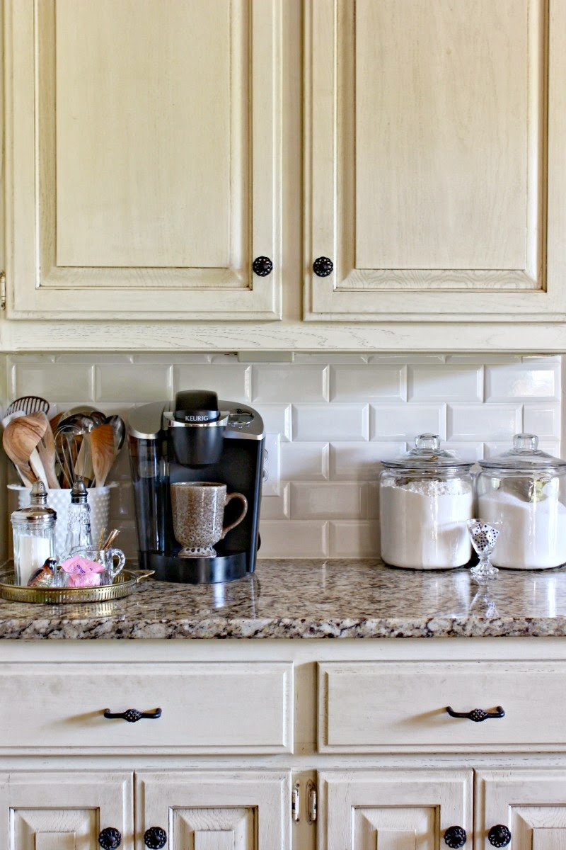 Subway Tiles Backsplash Kitchen
 SUBWAY TILE KITCHEN BACKSPLASH Dimples and Tangles